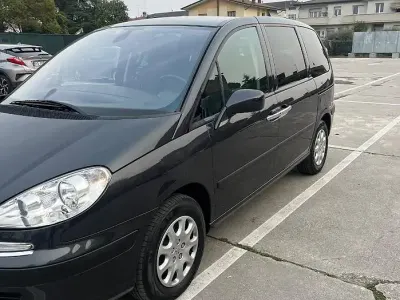 Usata Peugeot 807 128 CV (94 kW) 2003 Grigio Monovolume