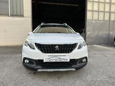 Usata Peugeot 2008 82 CV (60 kW) 2018 Bianco SUV