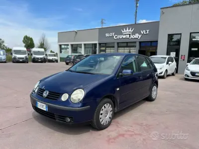 Usata VW Polo Comfortline 75 CV (55 kW) 2004 Blu Utilitaria