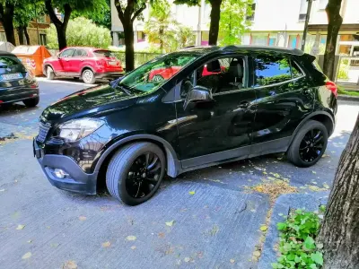 Usata Opel Mokka Cosmo 116 CV (85 kW) 2015 Nero SUV