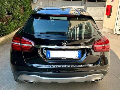 Usata Mercedes GLA200 136 CV (100 kW) 2019 Nero SUV