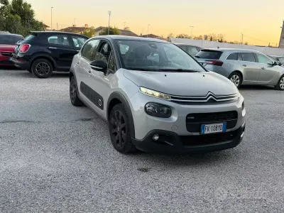 Używany Citroën C3 PureTech 110 KM (80 kW) 2017 Szary Sedan/Limuzyna