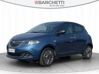 Usata Lancia Ypsilon Gold 69 CV (50 kW) 2021 Blu Utilitaria