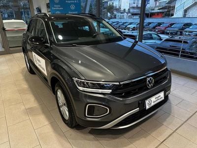 Grigio Usata 2023 VW T-Roc Life SUV | 28.500 € (Buon prezzo)