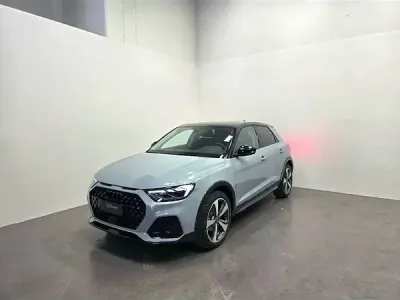 Uusi Audi A1 Ambiente 116 HP (85 kW) 2025 Valkoinen Katumaasturi