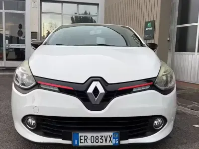 Usata Renault Clio IV 75 CV (55 kW) 2013 Bianco Berlina