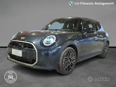Nouvelle Mini Cooper Favoured 114 kW (156 ch) 2026 Gris Citadine