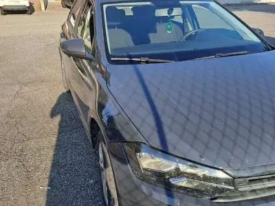 Usata VW Polo Trendline 65 CV (47 kW) 2018 Nero Utilitaria