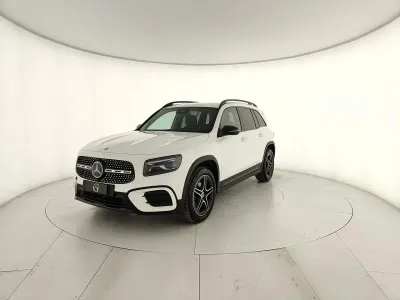 Nuova Mercedes GLB180 115 CV (84 kW) 2026 Bianco SUV