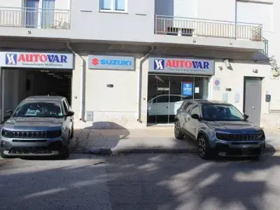 Nuova Jeep Avenger Summit 101 CV (74 kW) 2025 Grigio SUV