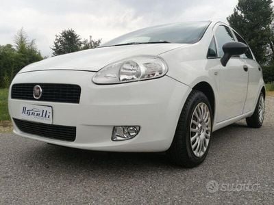 Usata Fiat Grande Punto 75 CV (55 kW) 2013 Bianco Utilitaria