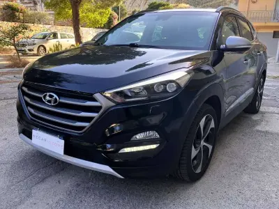 Usata Hyundai Tucson Xpossible 141 CV (103 kW) 2017 Nero SUV