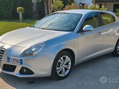 Usata Alfa Romeo Giulietta 105 CV (77 kW) 2013 Grigio Utilitaria