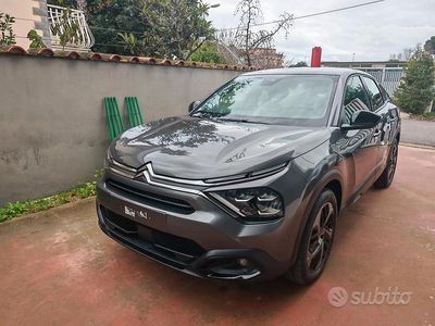 Usado Citroën C4 PureTech 131 HP (96 kW) 2024 Cinzento SUV