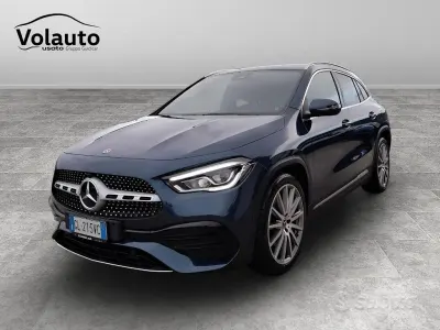 Usata Mercedes GLA200 Premium 150 CV (110 kW) 2023 Blu/azzurro SUV