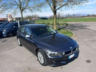 Begagnad BMW 318 143 HK (105 kW) 2014 Grå Kombi