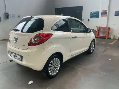 Usata Ford Ka 75 CV (55 kW) 2012 Bianco Utilitaria