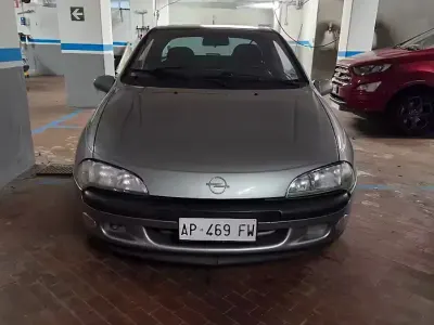 Usata Opel Tigra 106 CV (77 kW) 1995 Grigio Coupé