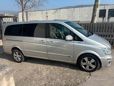 Usata Mercedes Viano 2012 Grigio Monovolume