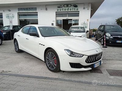 Begagnad Maserati Ghibli GranLusso 2019 Vit Sedan