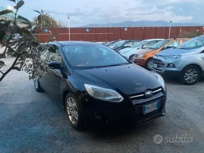 Usata Ford Focus 115 CV (84 kW) 2012 Nero Station wagon