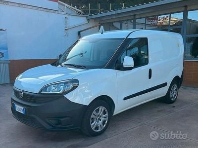 Usata Fiat Doblò 95 CV (69 kW) 2019 Bianco Monovolume
