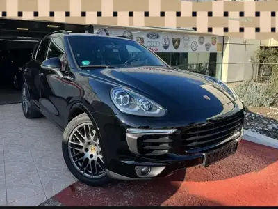 Usata Porsche Cayenne Platinum Edition 250 CV (183 kW) 2018 SUV