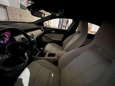 Usata Mercedes A180 109 CV (80 kW) 2014 Berlina