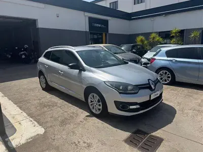 Usata Renault Mégane LIMITED 110 CV (80 kW) 2015 Grigio