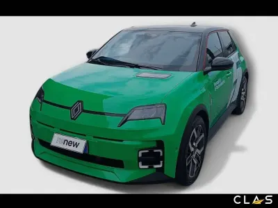 Begagnad Renault 5 E-Tech Komfort 77 kW (106 HK) 2024 Grön Sedan