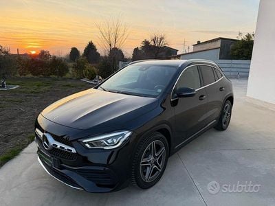 Usata Mercedes GLA200 Premium 150 CV (110 kW) 2021 Nero SUV