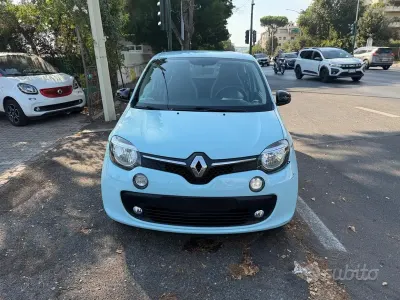 Usata Renault Twingo Intens 69 CV (50 kW) 2017 Bluazzurro Utilitaria