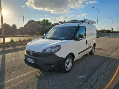 Usata Fiat Doblò Business 105 CV (77 kW) 2020 Bianco Monovolume