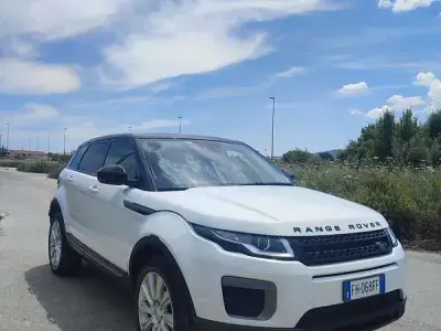Usata Land Rover Range Rover evoque HSE 150 CV (110 kW) 2017 Bianco SUV