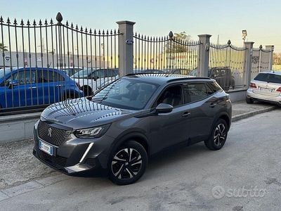 Grigio Usata 2020 Peugeot 2008 Allure SUV | 13.990 € (Buon prezzo)