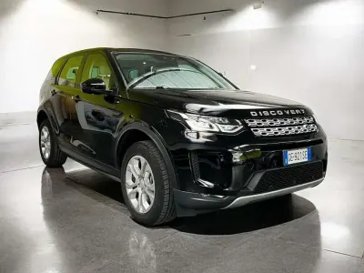 Second-hand Land Rover Discovery 5 S 150 CP (110 kW) 2021 Negru SUV