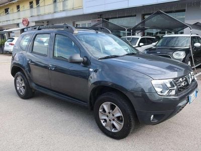 Gebraucht Dacia Duster Lauréate 105 PS (77 kW) 2014 Grau SUV