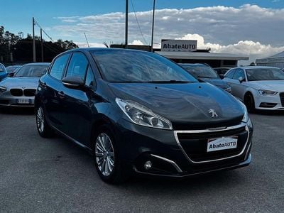 Usata Peugeot 208 Allure 75 CV (55 kW) 2018 Grigio Utilitaria