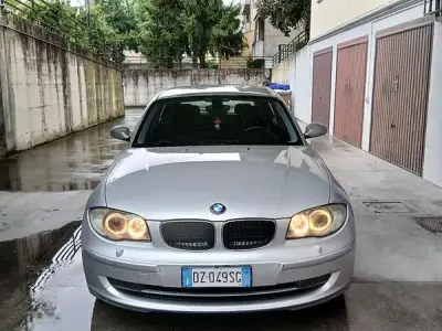 Usata BMW 118 143 CV (105 kW) 2009 Utilitaria
