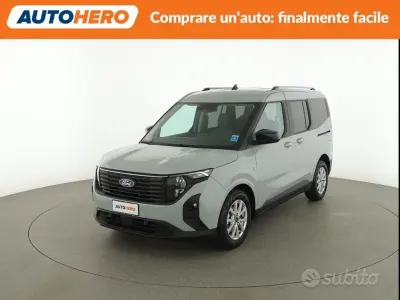 Begagnad Ford Tourneo Courier Titanium 125 HK (91 kW) 2024 Grå Minibuss