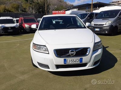 Usata Volvo V50 114 CV (83 kW) 2011 Bianco Station wagon