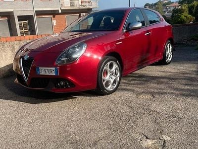 Usata Alfa Romeo Giulietta 170 CV (125 kW) 2011 Rosso Berlina