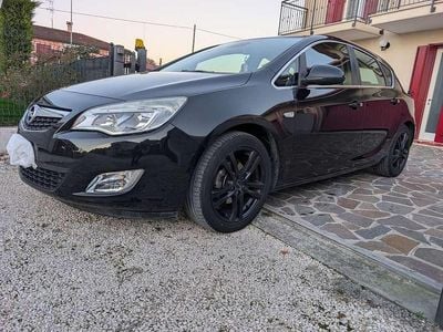 Usata Opel Astra Cosmo 125 CV (91 kW) 2007 Berlina