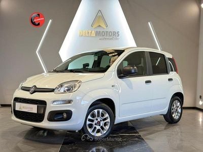 Begagnad Fiat Panda Lounge 69 HK (50 kW) 2017 Vit Halvkombi