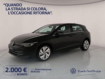 Usata VW Golf VIII Style 150 CV (110 kW) 2025 Grenadill black metallizzato Berlina