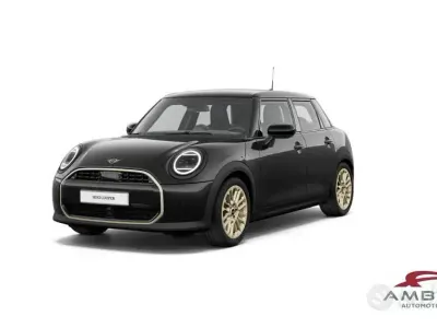 Ny Mini Cooper Favoured 114 kW (156 HK) 2026 Sort Hatchback