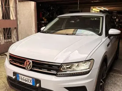 Usata VW Tiguan Business 150 CV (110 kW) 2019 Bianco SUV