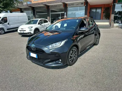 Usata Toyota Yaris Hybrid Trend 116 CV (85 kW) 2022 Nero Berlina
