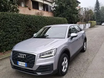 Usata Audi Q2 Business 116 CV (85 kW) 2017 Grigio SUV