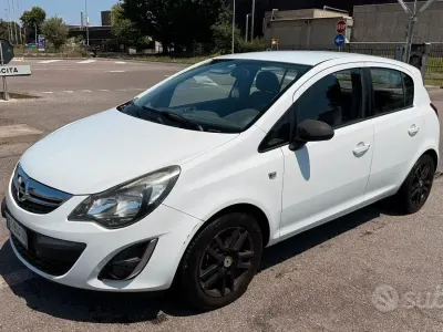 Usata Opel Corsa 85 CV (62 kW) 2014 Bianco Utilitaria